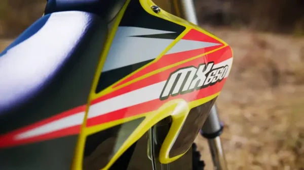 Razor - MX650 Dirt Rocket Off-Road Motocross Bike w/10 miles max operating range and 17 mph max speed - yellow - Image 6