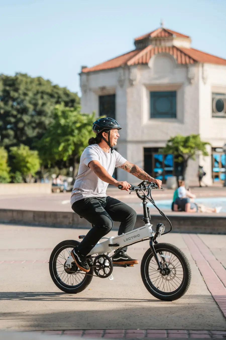 Lectric eBikes - XP Lite 2.0 Foldable eBike: 45 miles Max Operating Range & 20 mph Max Speed - Unisize - Arctic White - Image 6