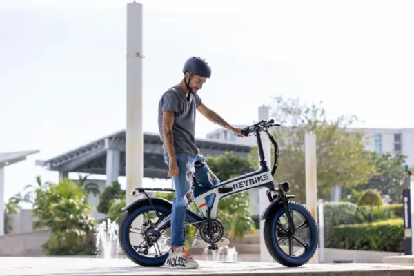Heybike - Tyson Foldable E-bike w/ 55mi Max Operating Range & 28 mph Max Speed - Blue - Image 2